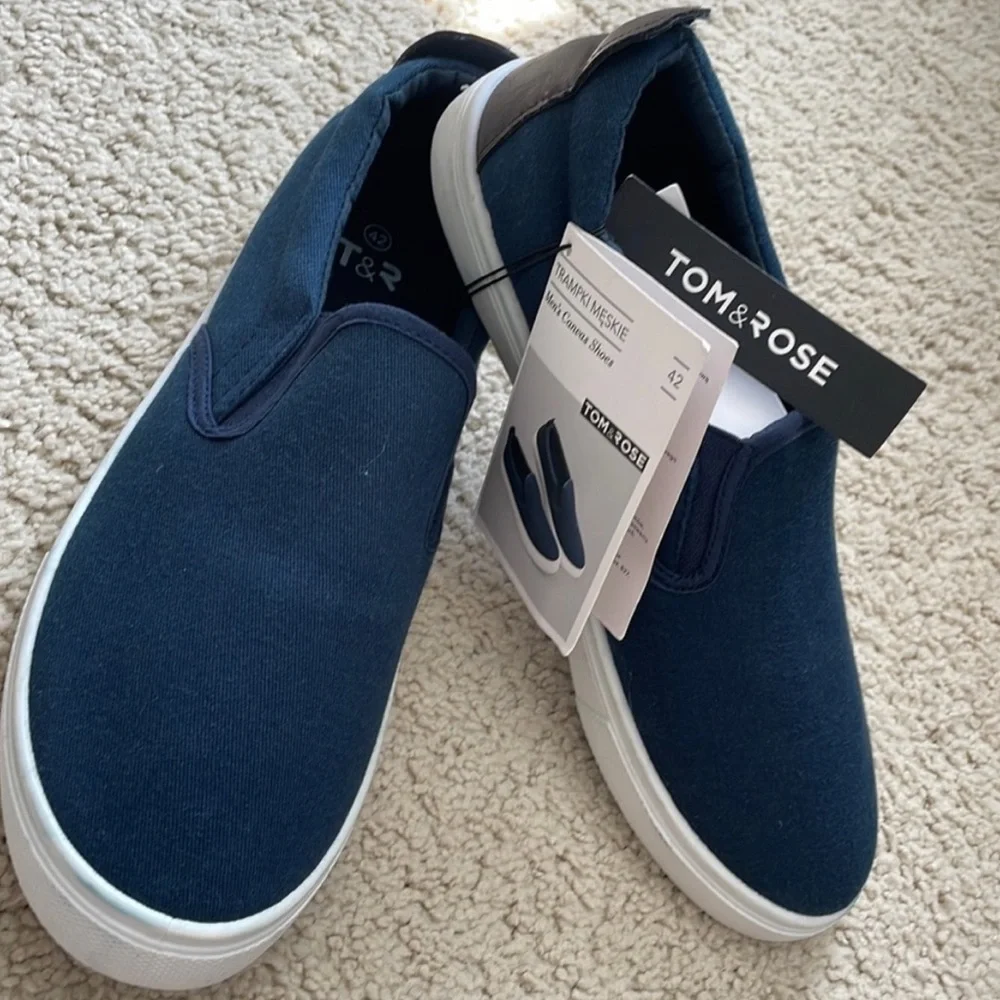 Men’s canvas shoes - Picture 2 of 11